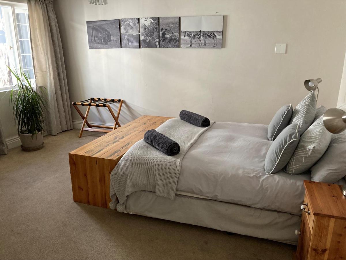 Home From Home, Waverley B&B, Йоханесбург Екстериор снимка