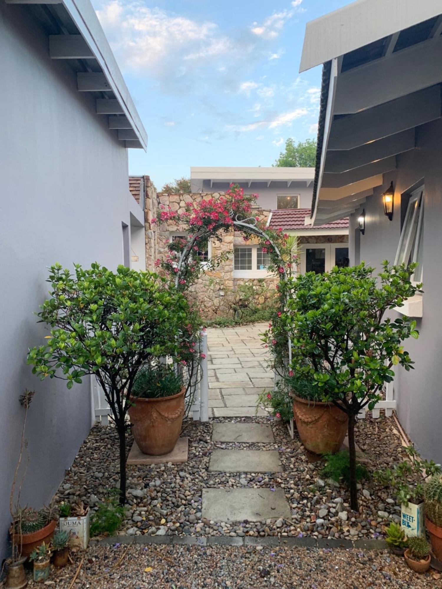 Home From Home, Waverley B&B, Йоханесбург Екстериор снимка
